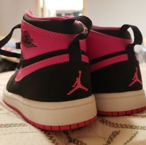 Girls Nike basketball shoes